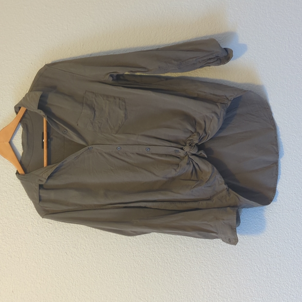 Dark green/grey button down
